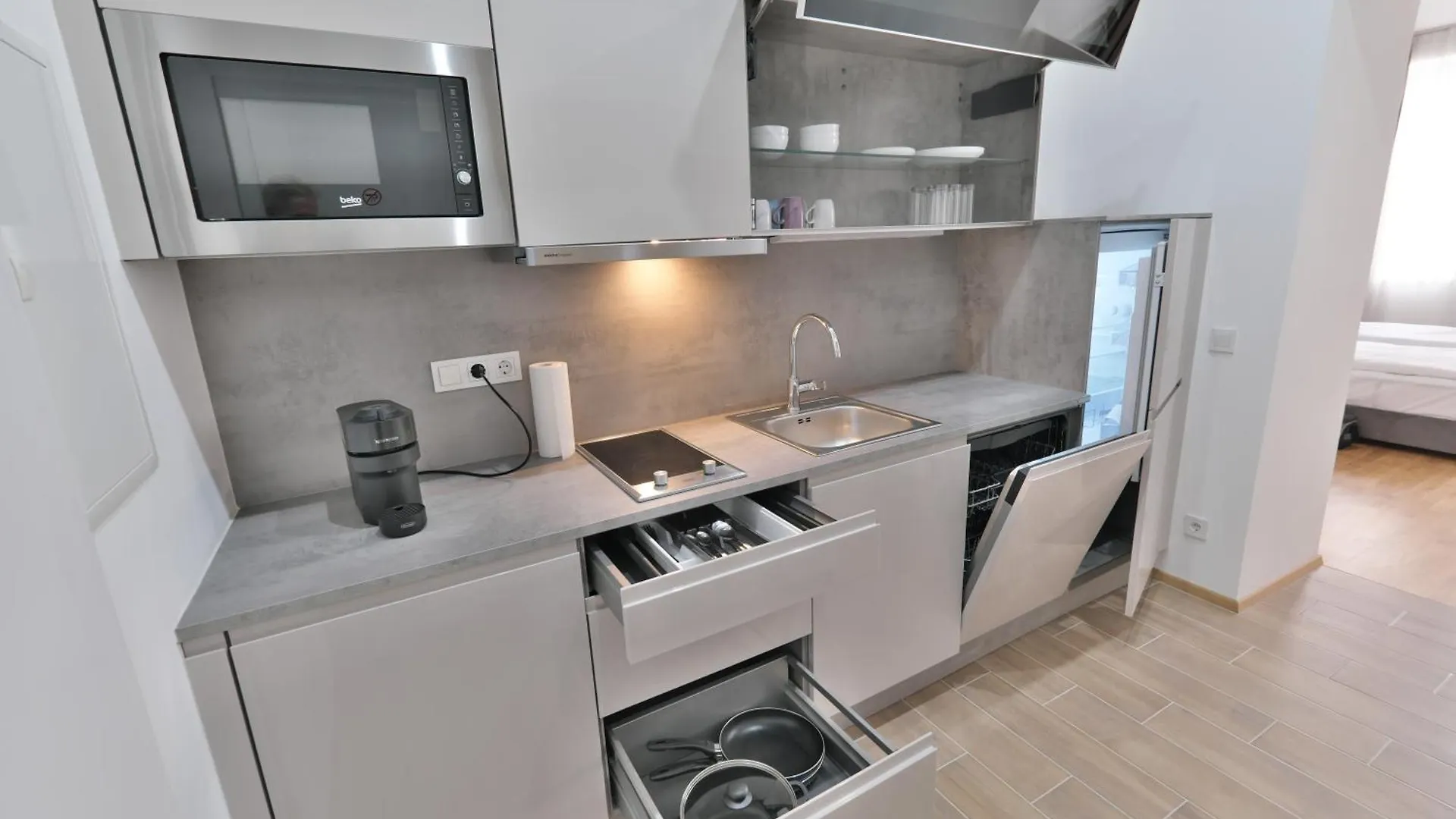 Vienna Lotus Apartments