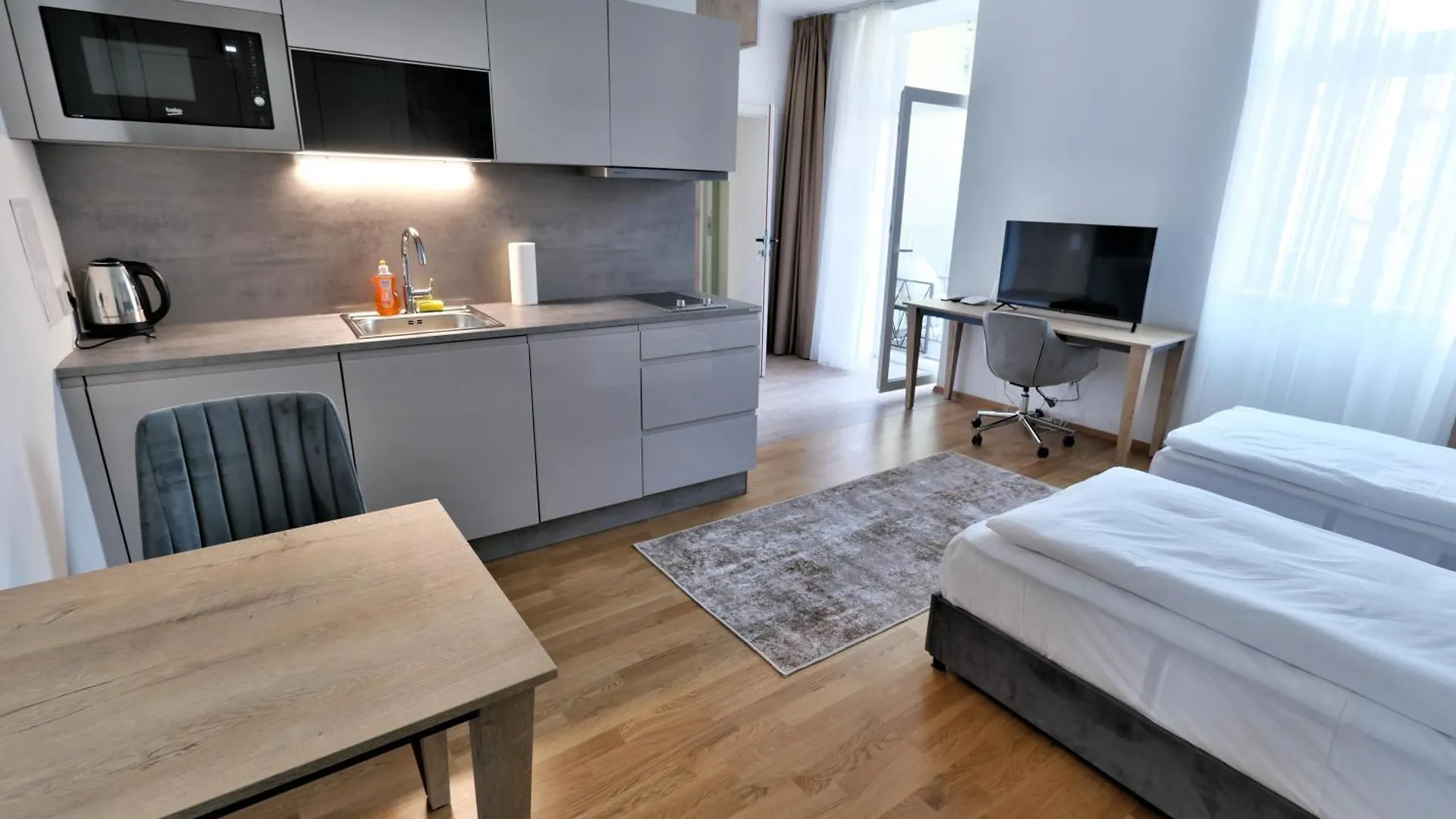 Vienna Lotus Apartments