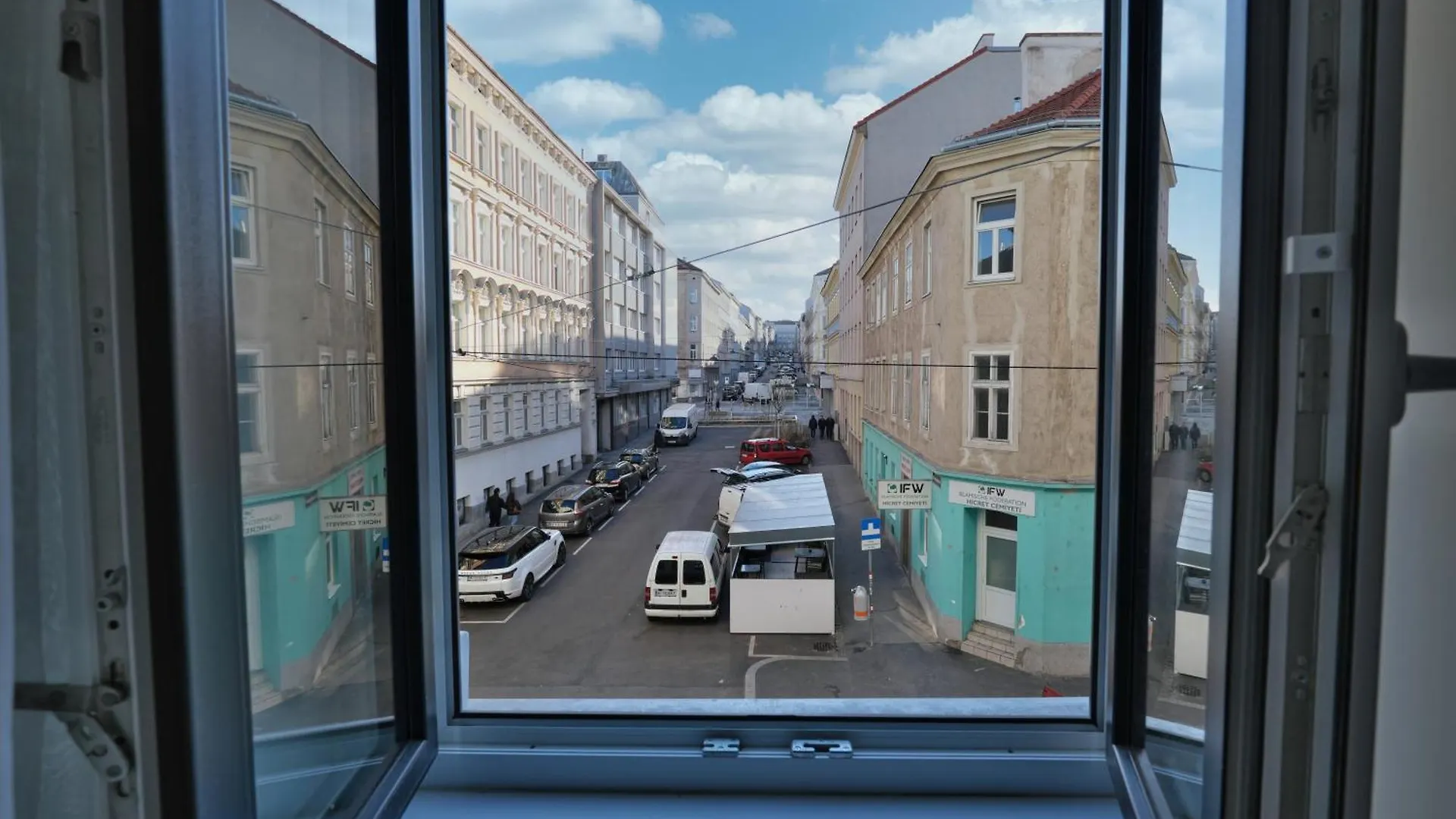 Vienna Lotus Apartments