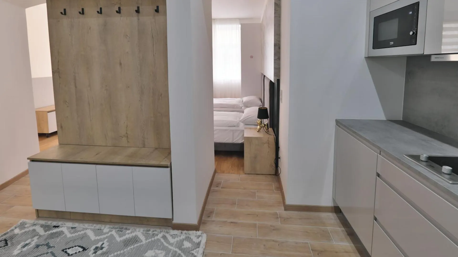 Vienna Lotus Apartments