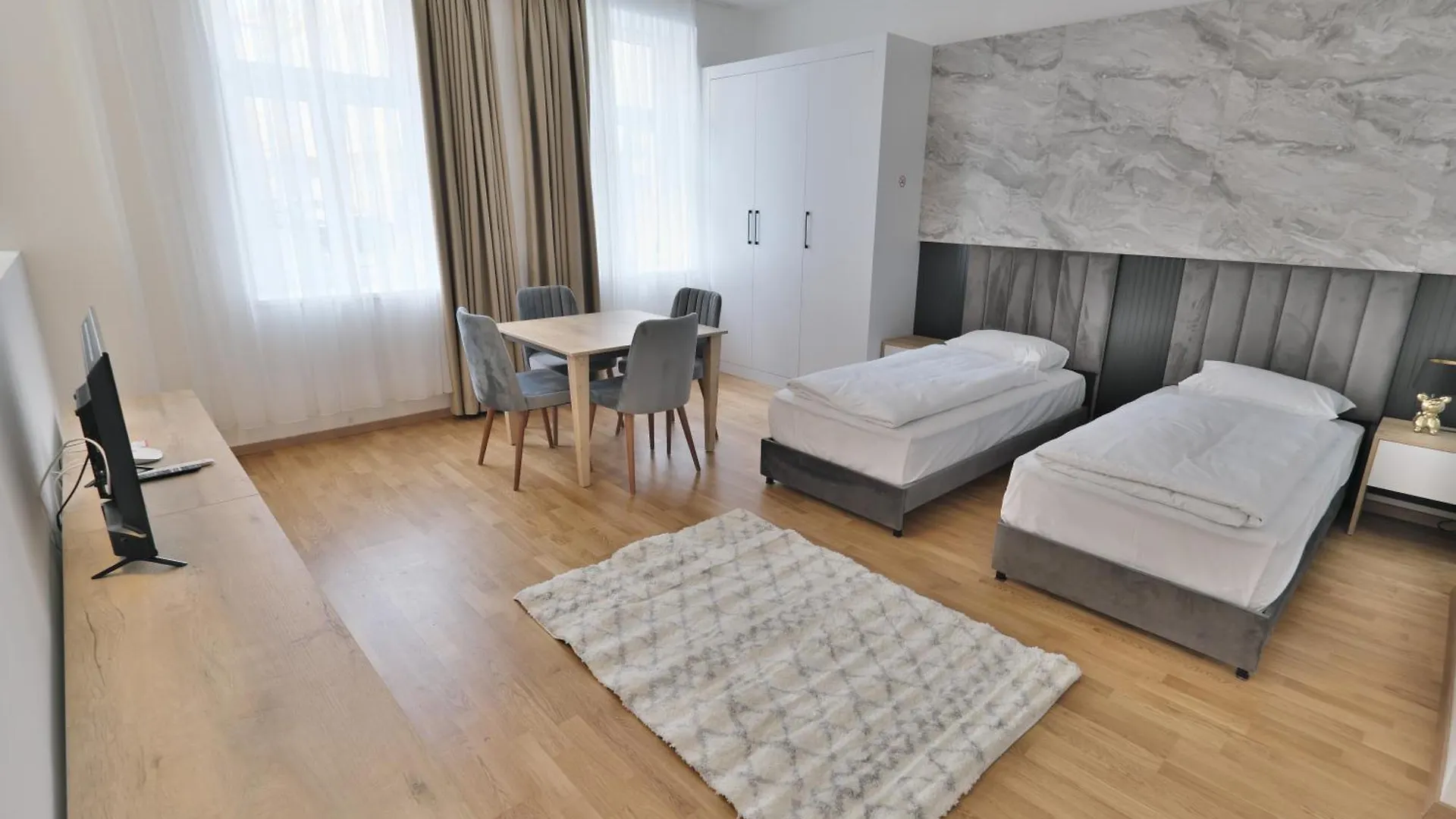 Vienna Lotus Apartments
