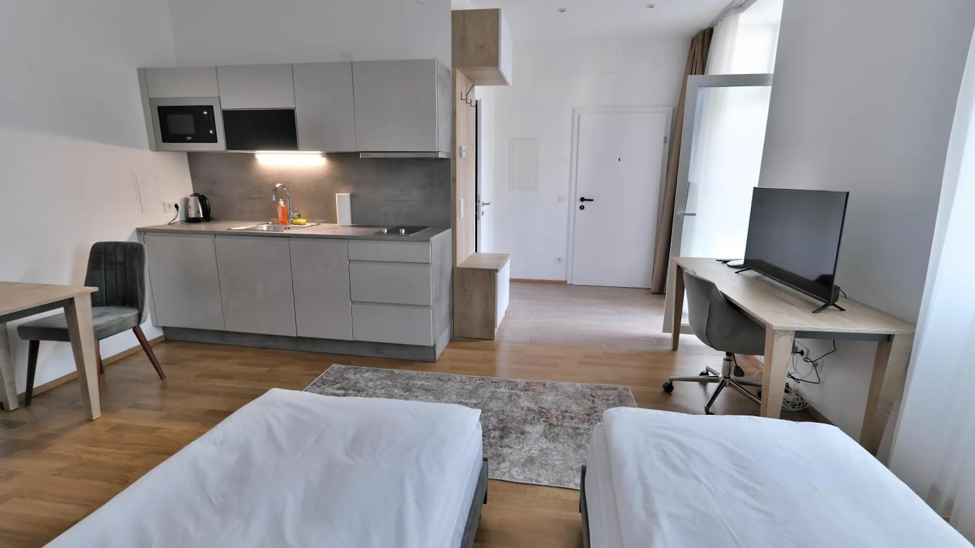 Vienna Lotus Apartments