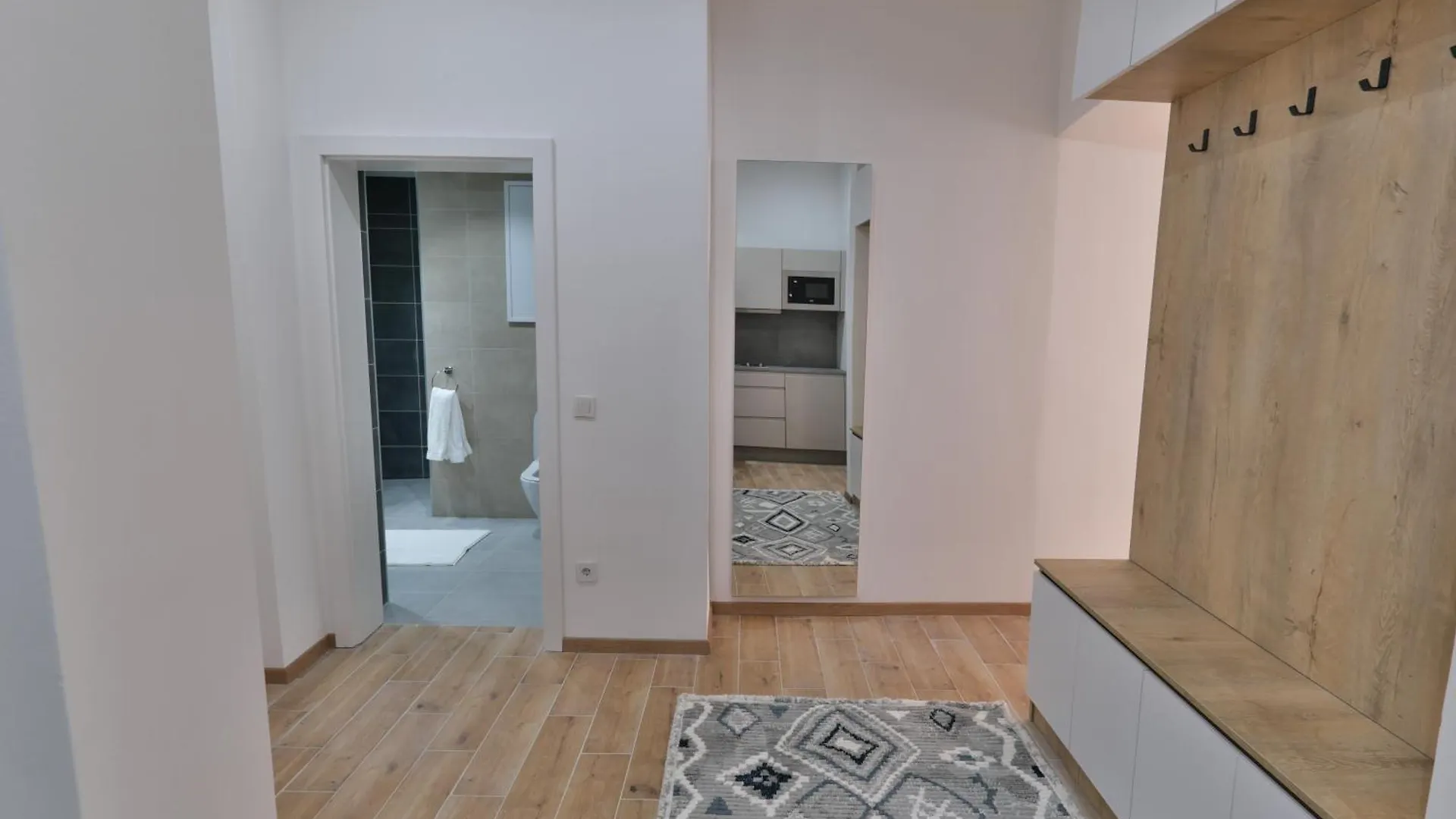 Vienna Lotus Apartments