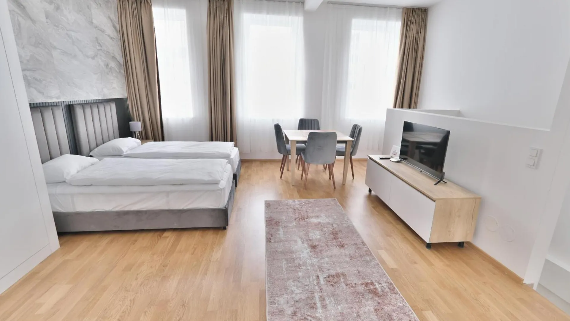 Vienna Lotus Apartments