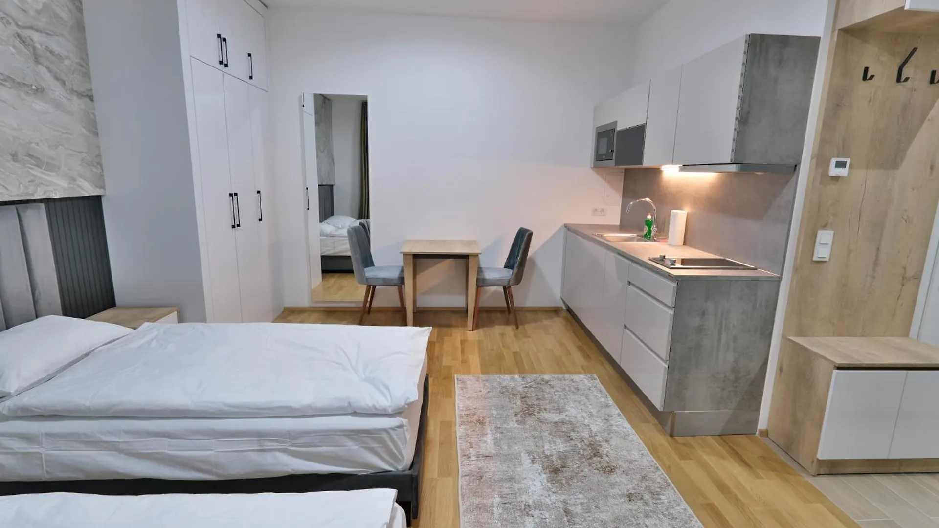 Vienna Lotus Apartments 奥地利