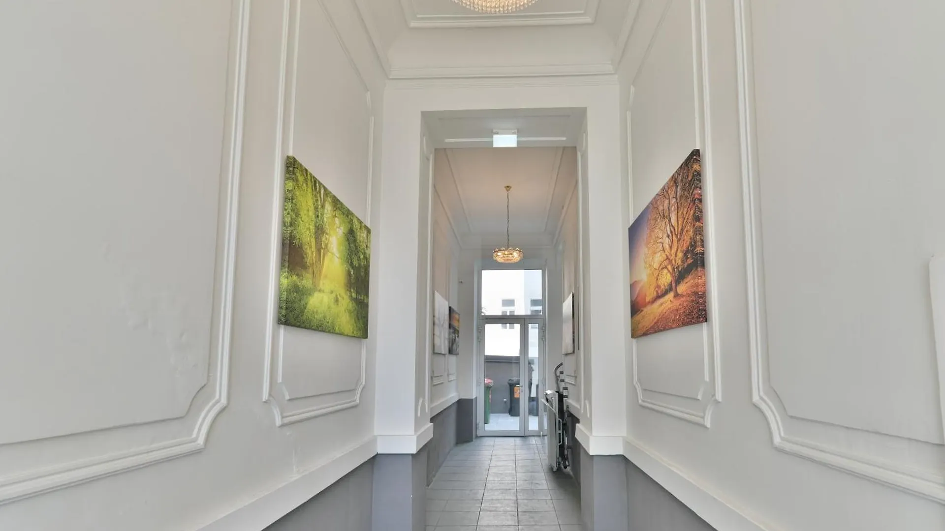 Vienna Lotus Apartments